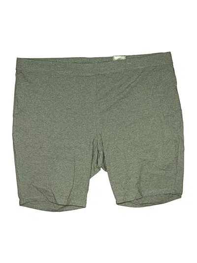 Pre-owned Avenue Athletic Shorts In Green