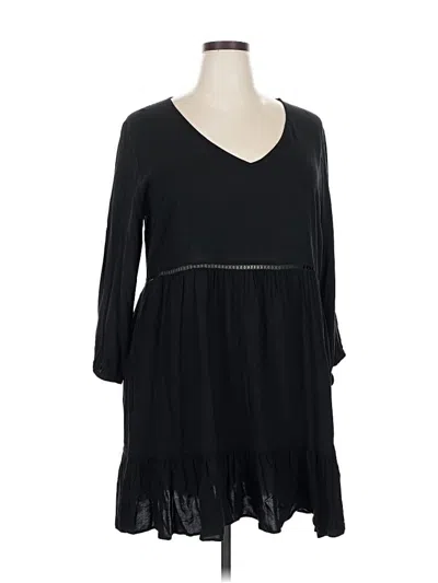 Pre-owned Avenue Casual Dress In Black
