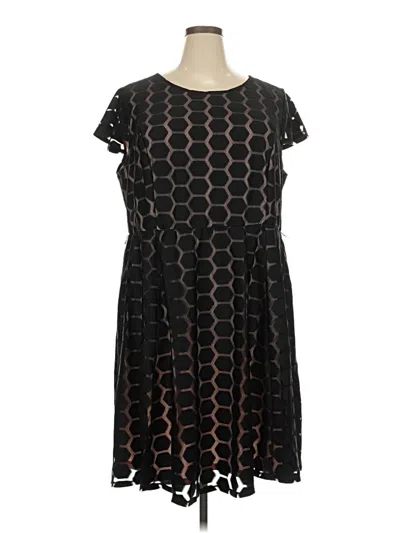 Pre-owned Avenue Casual Dress In Black