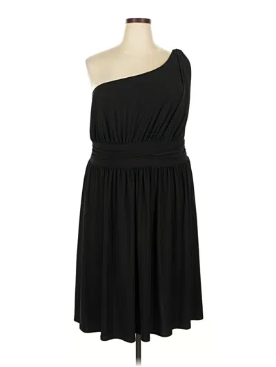 Pre-owned Avenue Cocktail Dress In Black