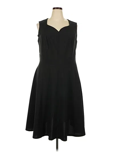 Pre-owned Avenue Cocktail Dress In Black