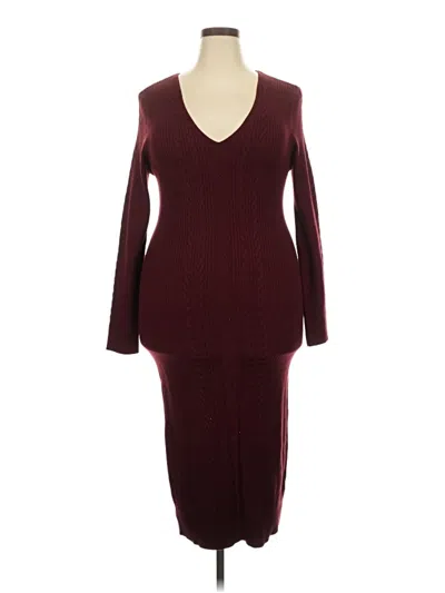 Pre-owned Avenue Cocktail Dress In Burgundy
