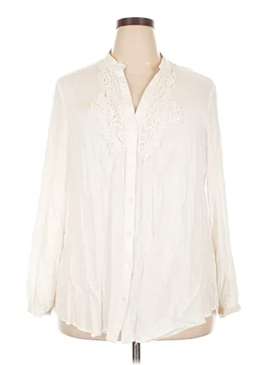Pre-owned Avenue Long Sleeve Blouse In Ivory