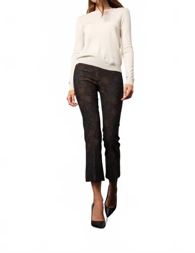 Avenue Montaigne Leo Flare Cut Pants In Shell Print In Black