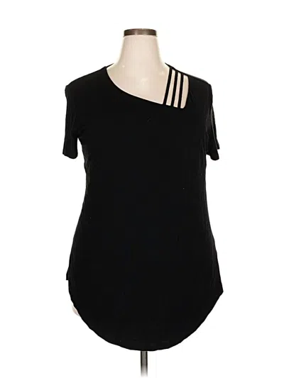 Pre-owned Avenue Short Sleeve T-shirt In Black