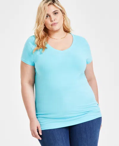 Aveto Trendy Plus Size Fitted V-neck T-shirt In Ipanema