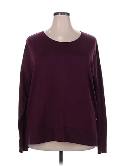 Pre-owned Avia Long Sleeve T-shirt In Burgundy