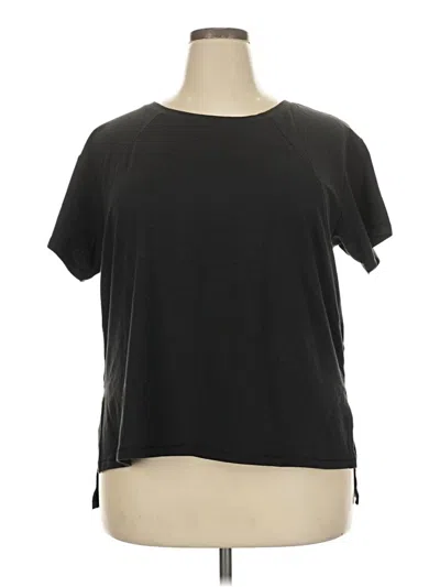 Pre-owned Avia Short Sleeve T-shirt In Black