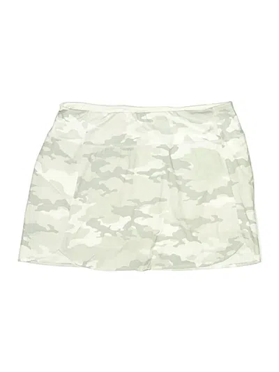 Pre-owned Avia Skort In Ivory