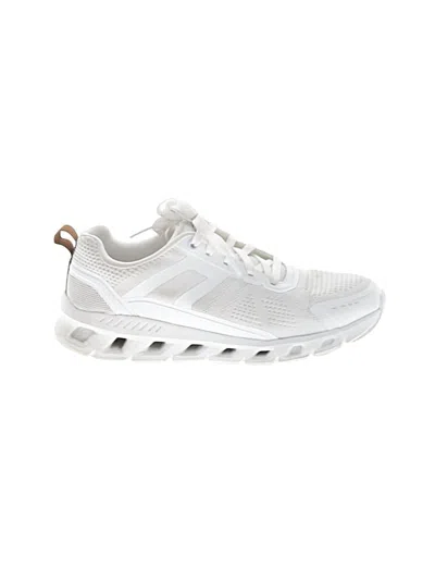 Pre-owned Avia Sneakers In White