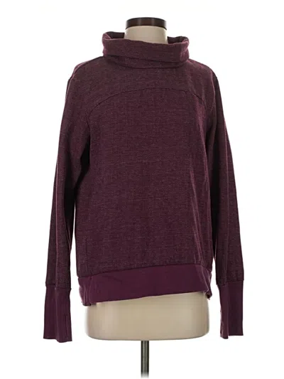 Pre-owned Avia Turtleneck Sweater In Burgundy