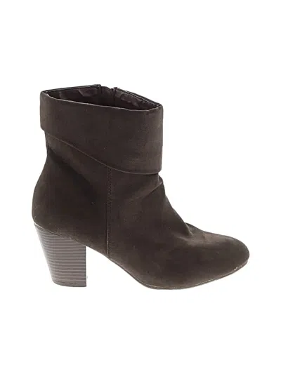 Pre-owned Avon Ankle Boots In Brown
