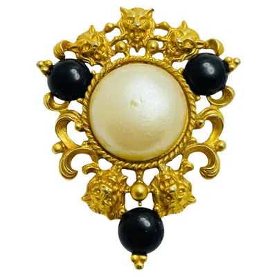 Pre-owned Avon Signed Lions Gold Tone Faux Pearls Designer Brooch In Multi