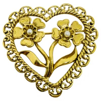 Pre-owned Avon Signed Vintage Gold Tone Faux Pearls Heart Designer Brooch In Multi