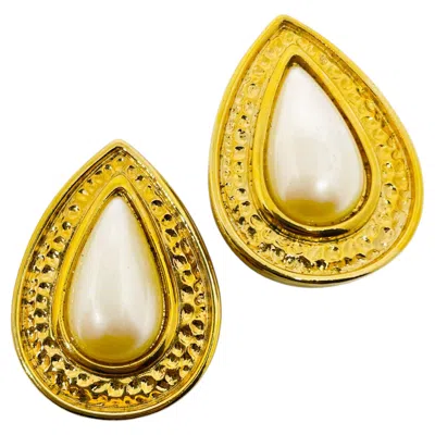 Pre-owned Avon Vintage  Signed Gold Tone Faux Pearl Designer Clip On Earrings In Multi