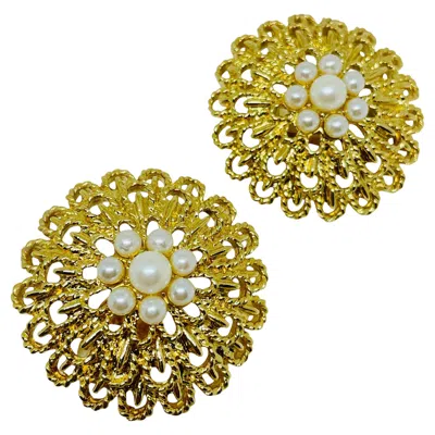 Pre-owned Avon Vintage Gold Tone Pearls 'blossom & Pearlesque' Designer Clip On Earrings In Multi