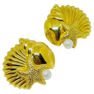 Pre-owned Avon Vintage Gold Tone Seashell Starfish Pearl Designer Pierced Earrings In Multi