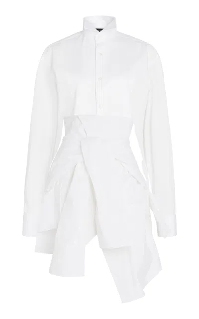 A.w.a.k.e. Moda Operandi In White