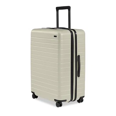 Away 29 Large Flex Luggage In Salt White