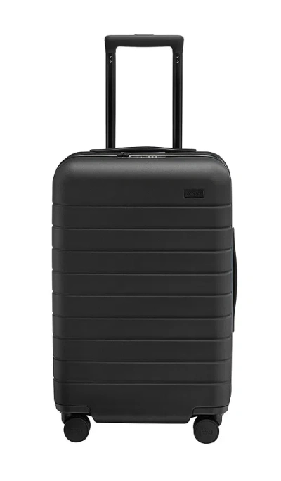 Away Carry On Flex In Black