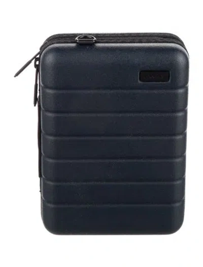 Pre-owned Away Cosmetic Bags In Blue