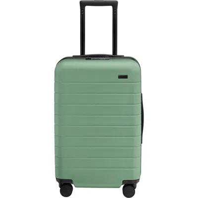 Away Flex 21-inch Spinner Carry-on