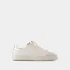 Axel Arigato Clean 90 Triple Lace-up Trainers In White