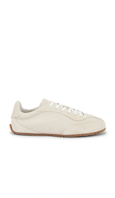 Axel Arigato Daze Runner Beige Sneaker With Logo On The Tongue And Grooved Sole In Suede Man In Neutral