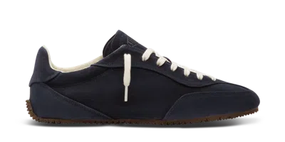 Axel Arigato Daze Runner Black Sneaker With Logo On The Tongue And Grooved Sole In Suede Man