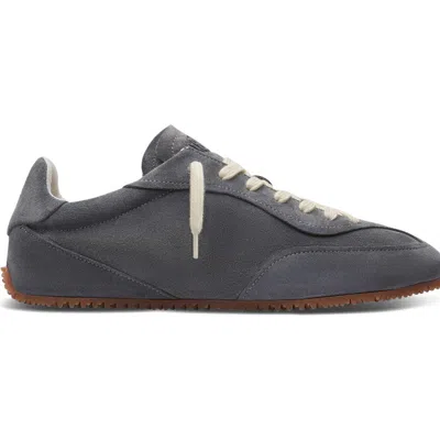 Axel Arigato Daze Runner Grey Sneaker With Logo On The Tongue And Grooved Sole In Suede Man In Gray