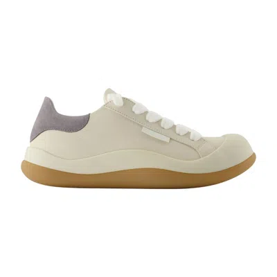 Axel Arigato Light Beige Squish Sneakers In Neutral