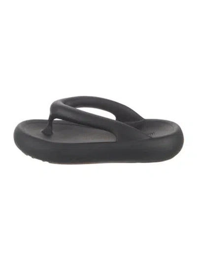 Pre-owned Axel Arigato Rubber Flip Flops In Black