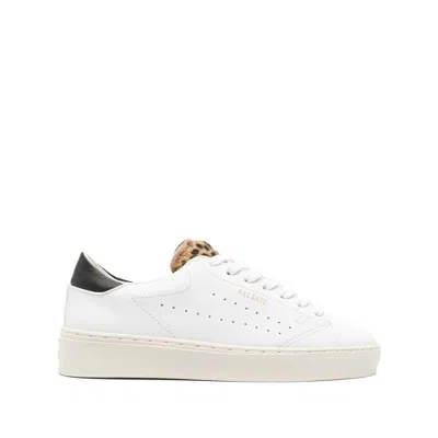 Axel Arigato Sneakers In White