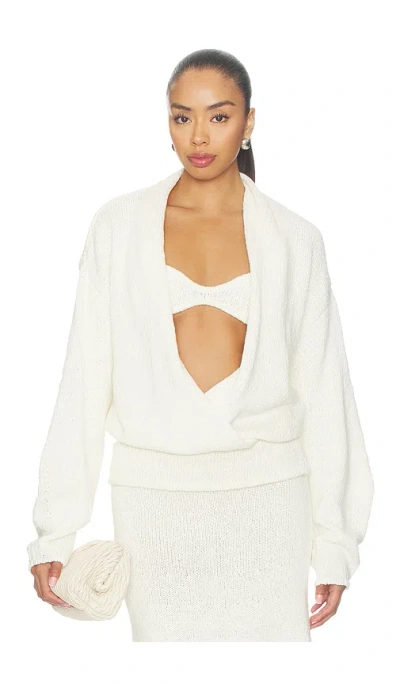 Aya Muse Kena Top In White