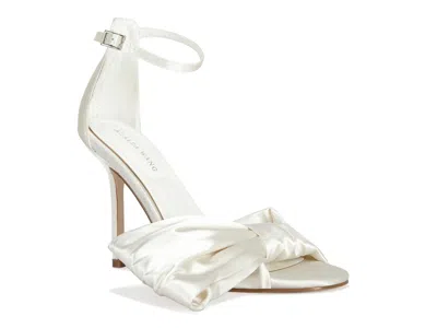 Azalea Wang Albena Sandal In White