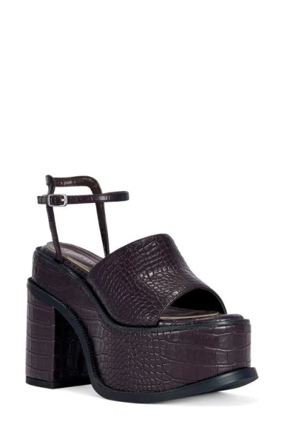 Azalea Wang Anthelmine Croc Embossed Platform Sandal In Black