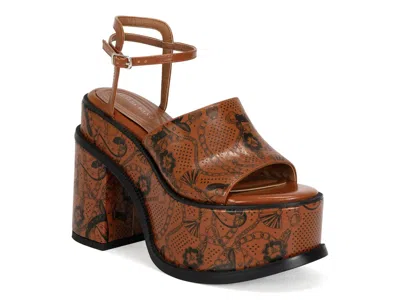 Azalea Wang Anthelmine Platform Sandal In Brown