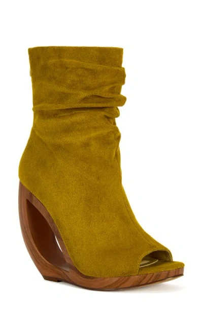 Azalea Wang Arlo Peep Toe Bootie In Green