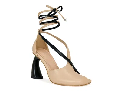 Azalea Wang Bosendo Pump In Brown