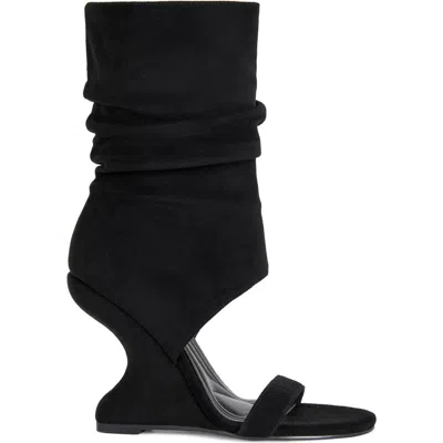 Azalea Wang Kyvelisa Wedge Sandal In Black