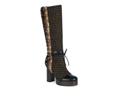 Azalea Wang Mara Platform Boot In Black