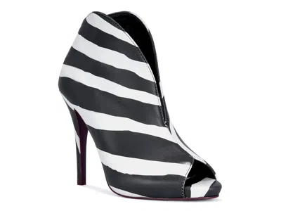 Azalea Wang Marisole Open Toe Bootie In Black