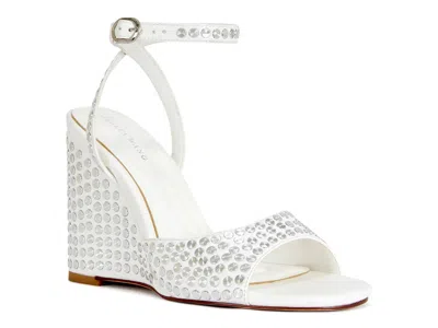 Azalea Wang Matteus Wedge Sandal In White
