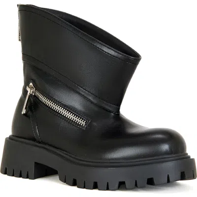 Azalea Wang Mohsen Lug Sole Bootie In Black