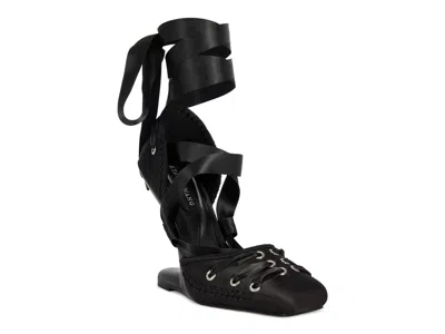 Azalea Wang Pirouette Sandal In Black
