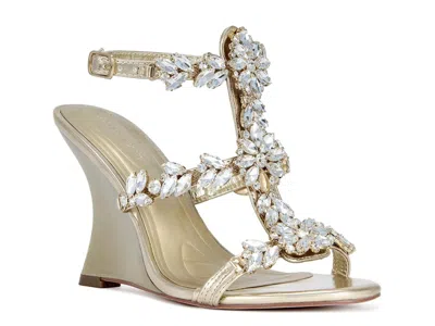 Azalea Wang Porceline Wedge Sandal In Gold