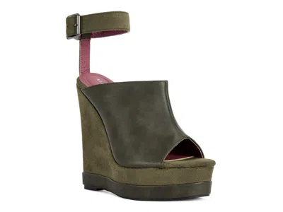 Azalea Wang Tana Platform Ankle Strap Sandal In Green