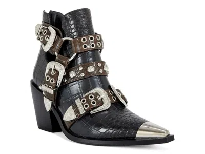Azalea Wang Thalyn Bootie In Black