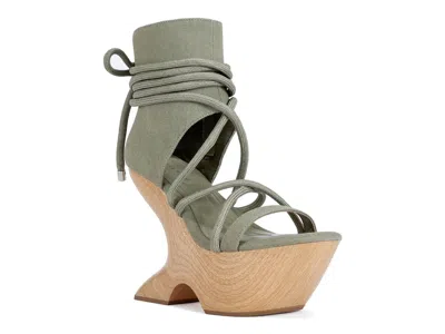 Azalea Wang Tiziano Platform Wedge Sandal In Green