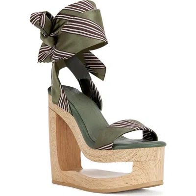 Azalea Wang Wynn Wedge Sandal In Green